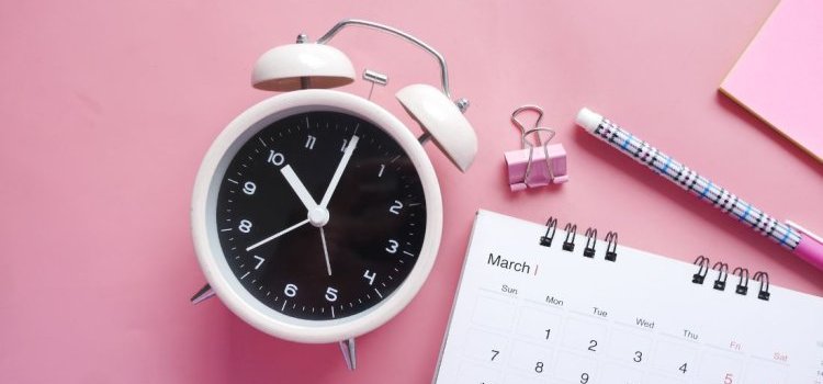 Esonero contributivo alle lavoratrici madri: la scadenza a un anno dalla data del rientro a lavoro